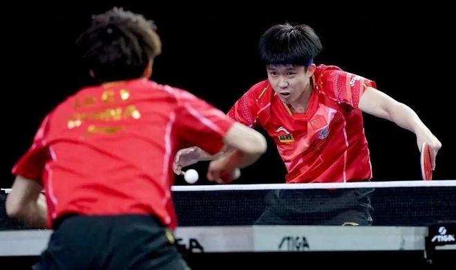 哈登等球员 哈登等球员